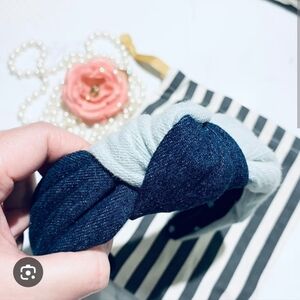 Lele Sadoughi Navy and Light Gray Headband